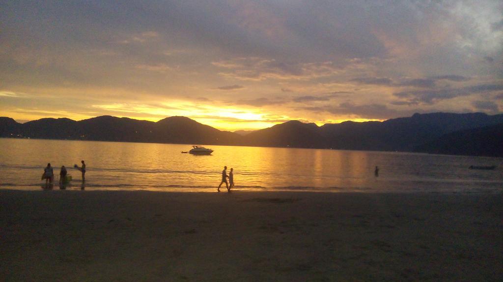 Pousada Na Praia Убатуба Экстерьер фото